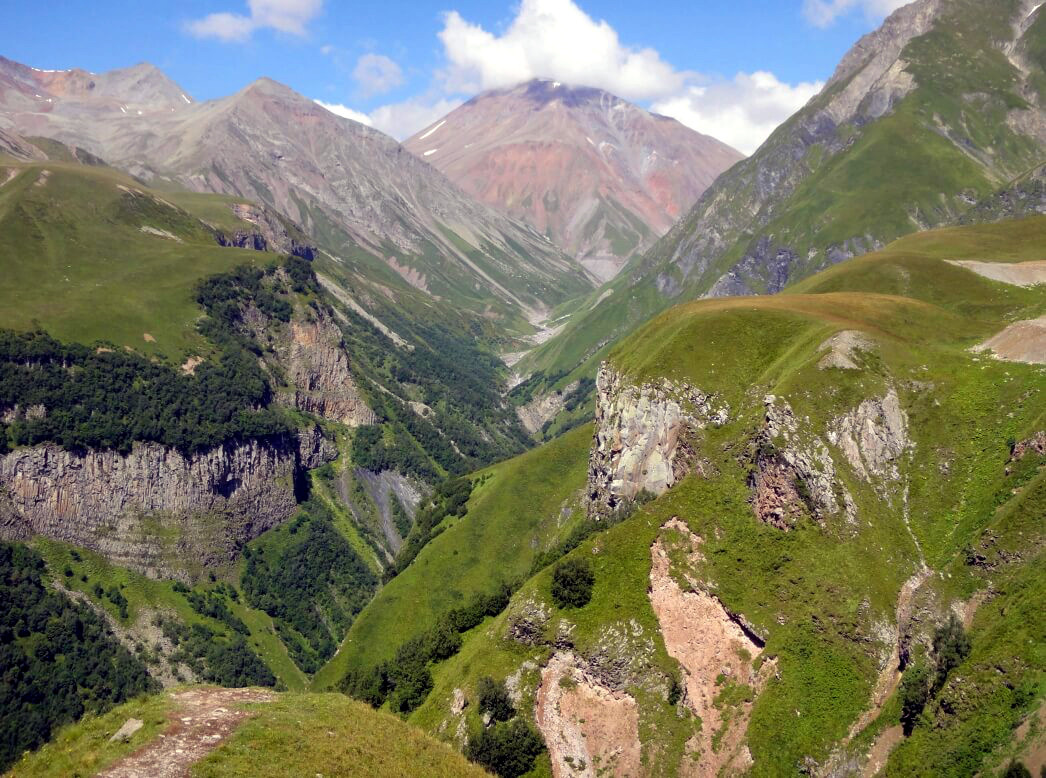 WYTWORNIA_KAZBEGI (2)